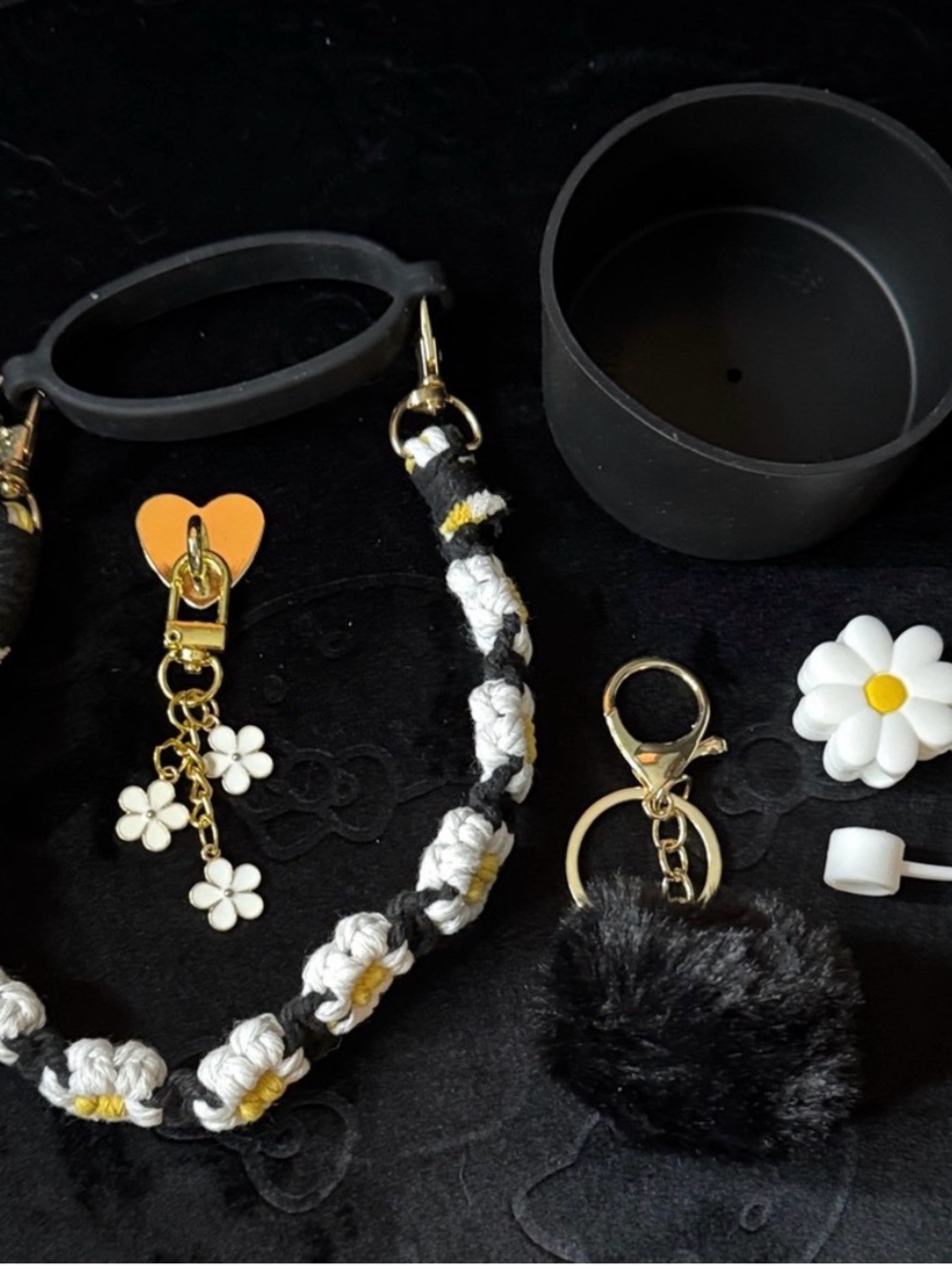 Black with daisy Cup Accessory Kit
